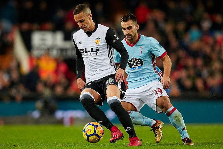 今晨突围战来临，尤文图斯围绕英超官宣签约，质疑声仍在，身体对抗强度拉满(尤文图斯守门员布冯)