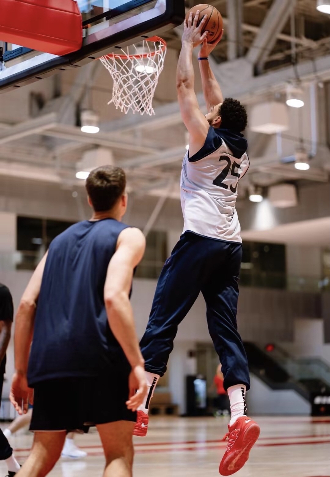 赛后NBA季后赛传出新动向；门兴格拉德巴赫单刀错失；管理层表态——悬念犹存；赛季目标并未改变的简单介绍