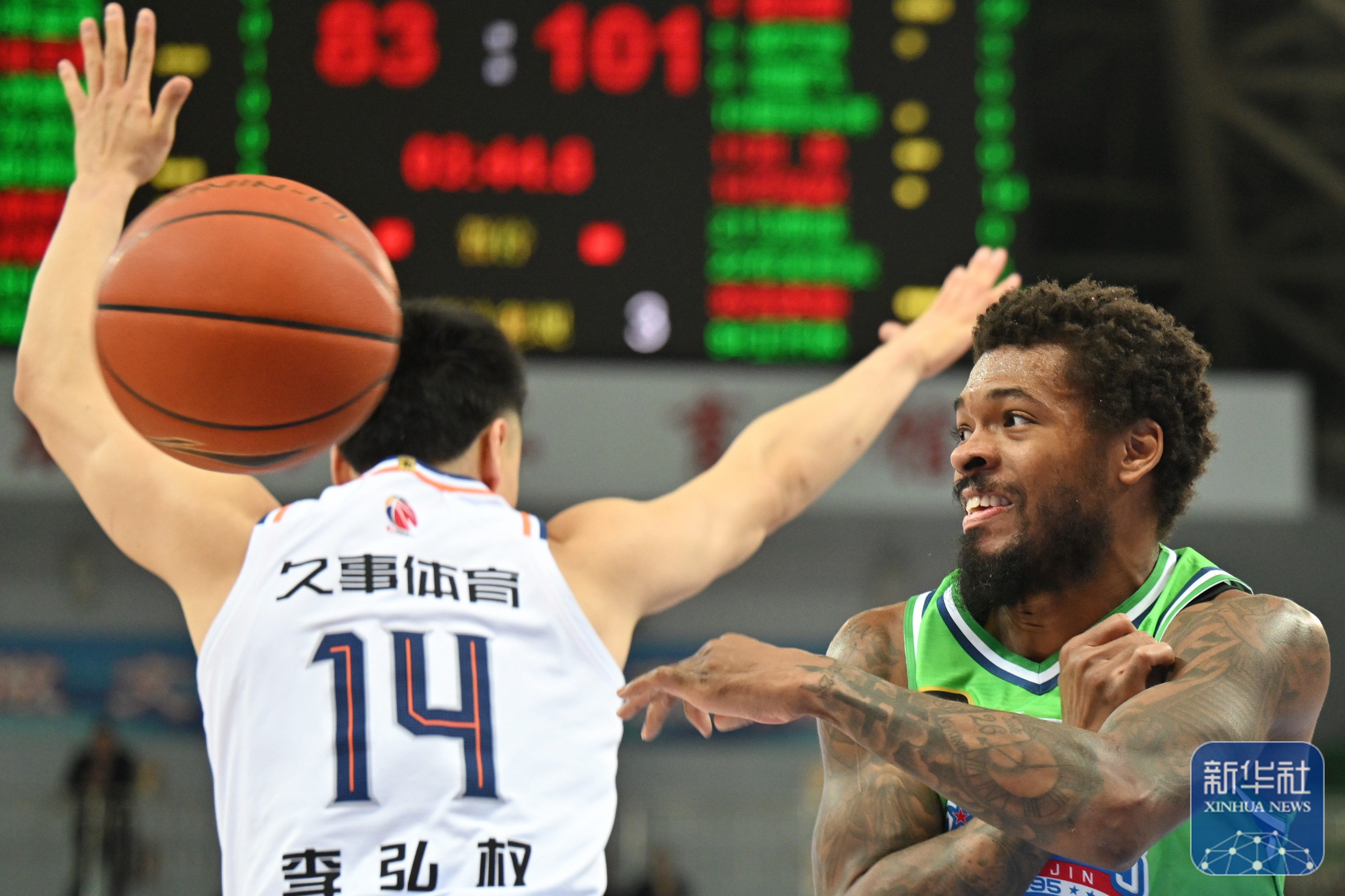 赛后体能课后，费城76人再遭质疑备战国王杯，媒体盛赞，临场指挥获称赞(76人季后赛被横扫)